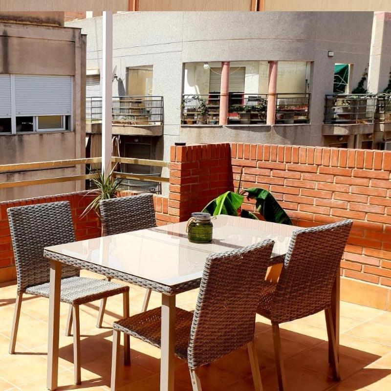 Redbrick Residence Alicante Esterno foto